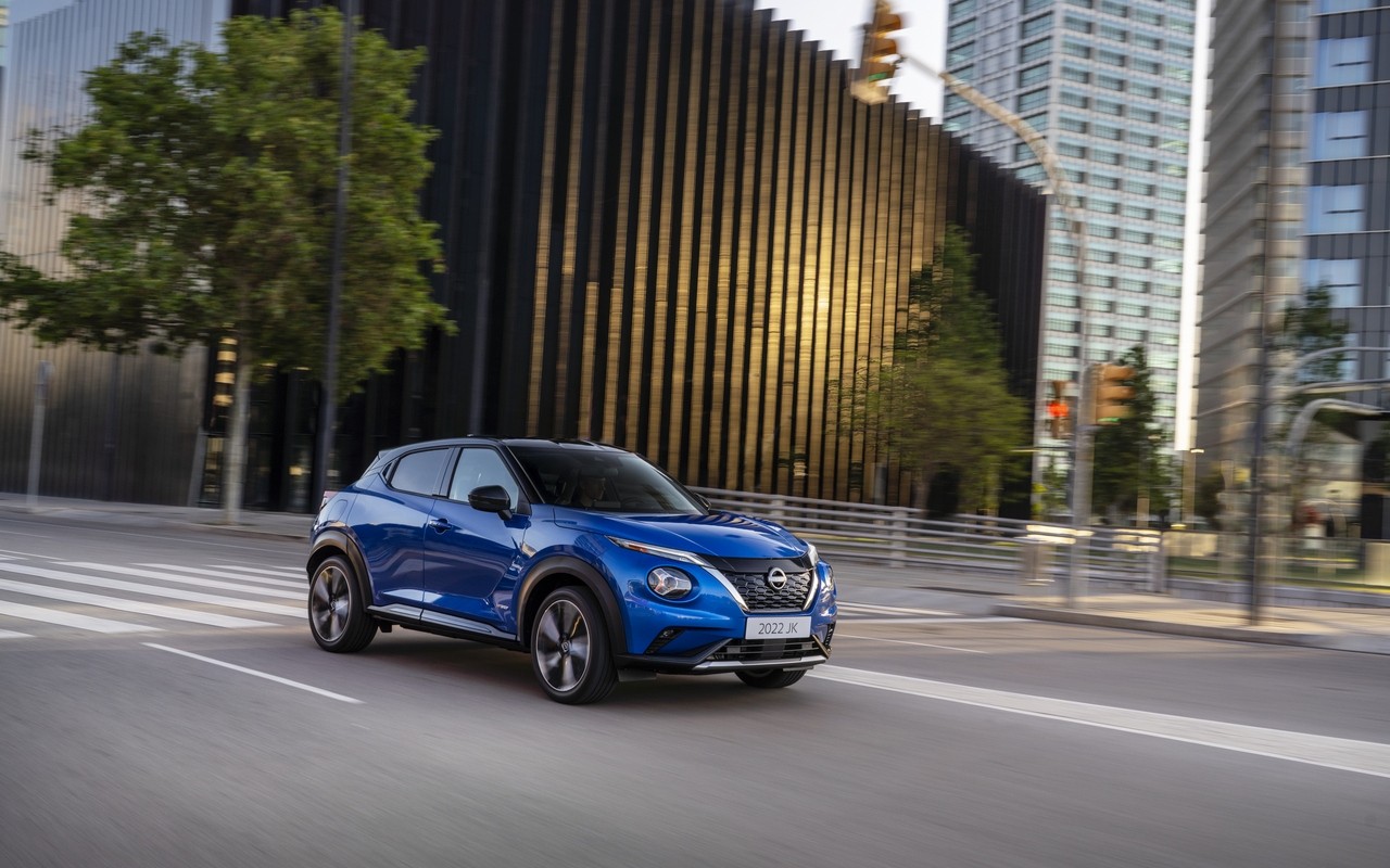 Nissan Juke Hybrid 2022: nuove foto ufficiali