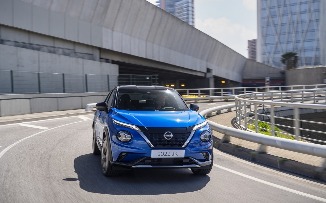 Nissan Juke Hybrid 2022: nuove foto ufficiali