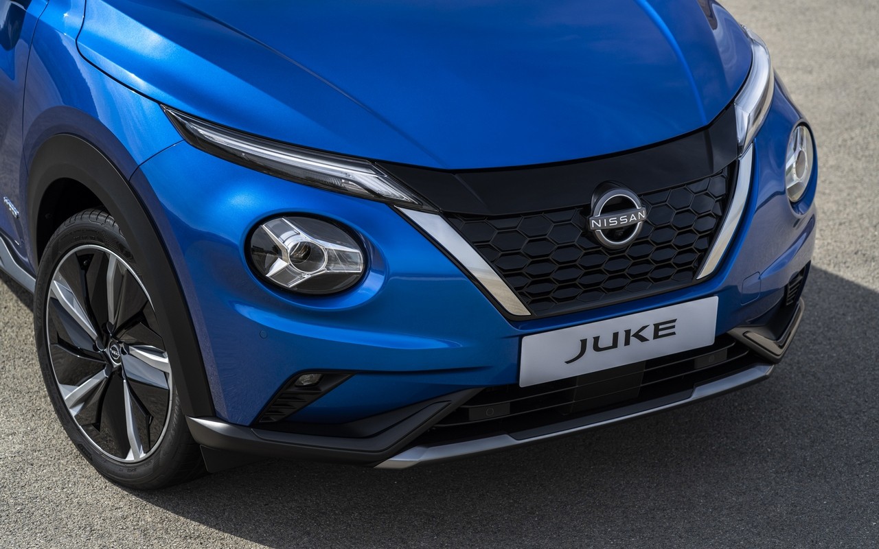 Nissan Juke Hybrid 2022: nuove foto ufficiali