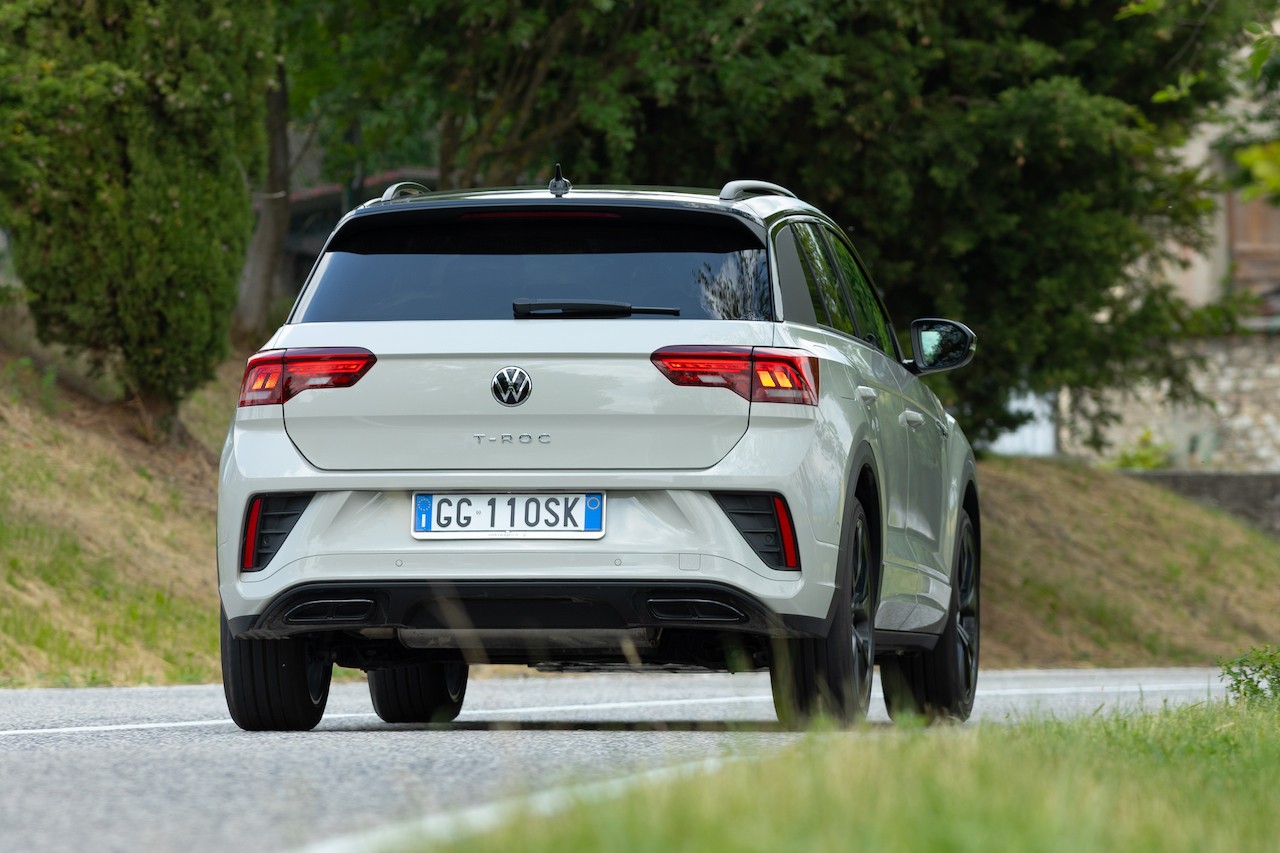 Volkswagen T-Roc 2022: primo contatto