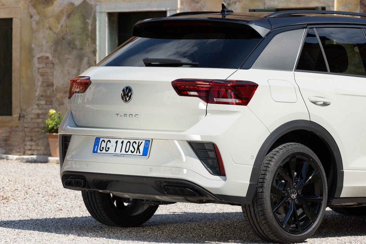 Volkswagen T-Roc 2022: primo contatto