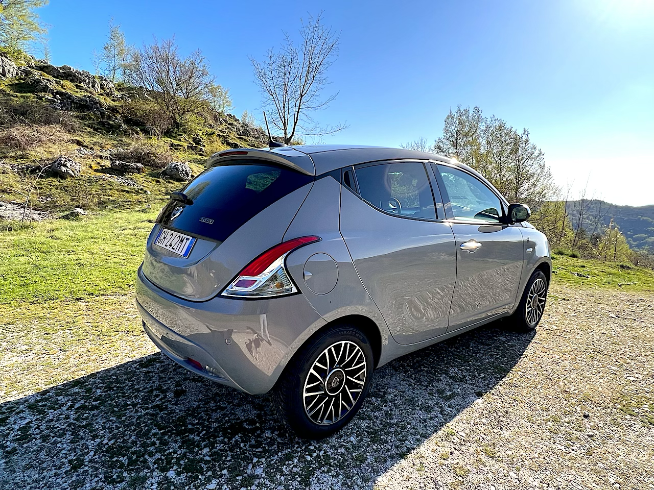 Lancia Ypsilon Alberta Ferretti: la prova su strada