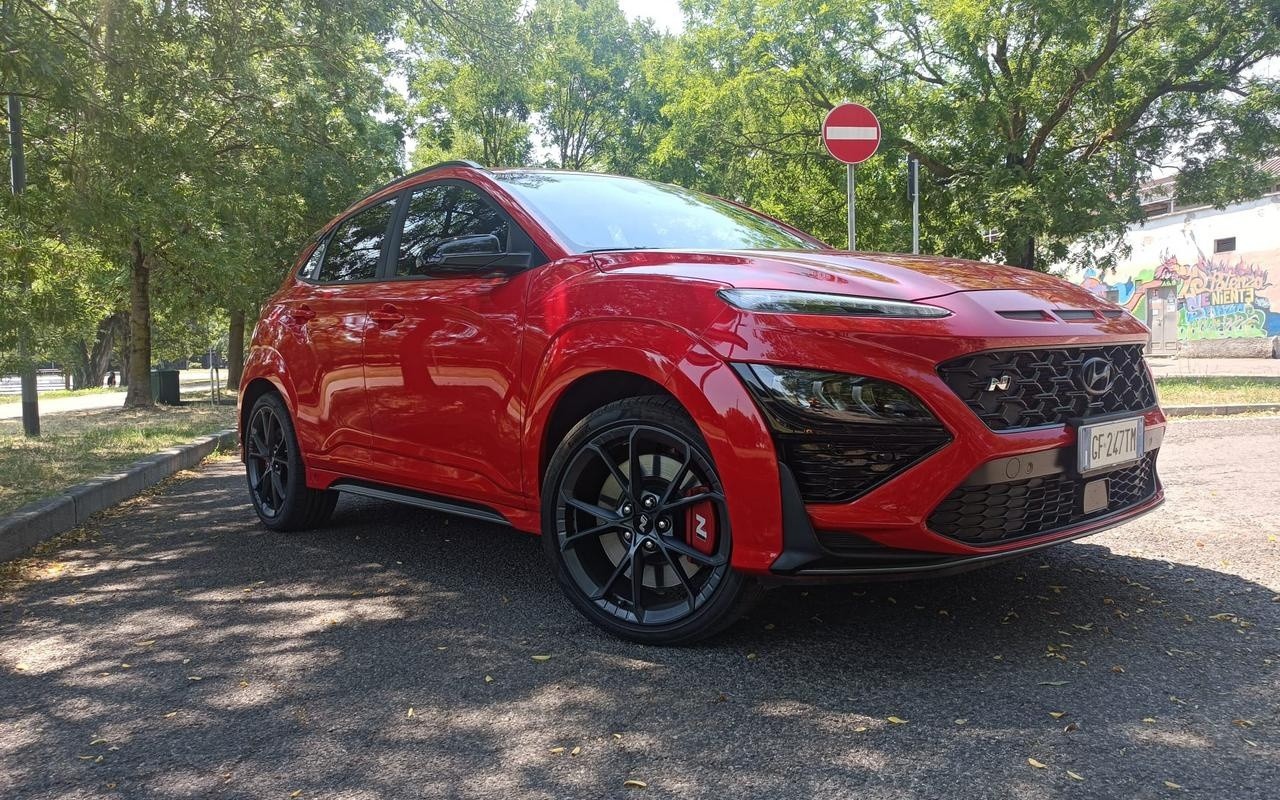 Hyundai Kona N: le immagini della prova su strada