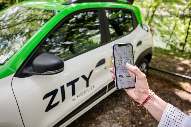 Zity, il car sharing targato Renault: le immagini ufficiali