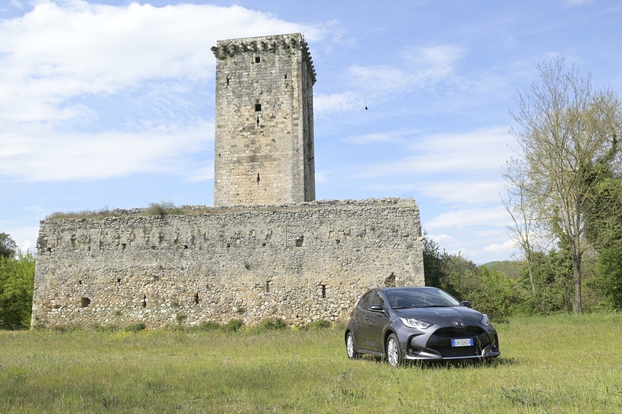 Mazda 2 Hybrid: la prova su strada