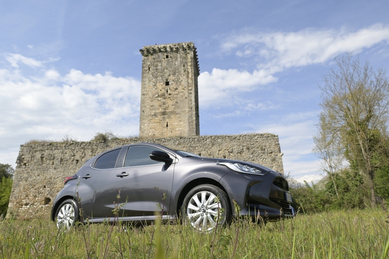 Mazda 2 Hybrid: la prova su strada