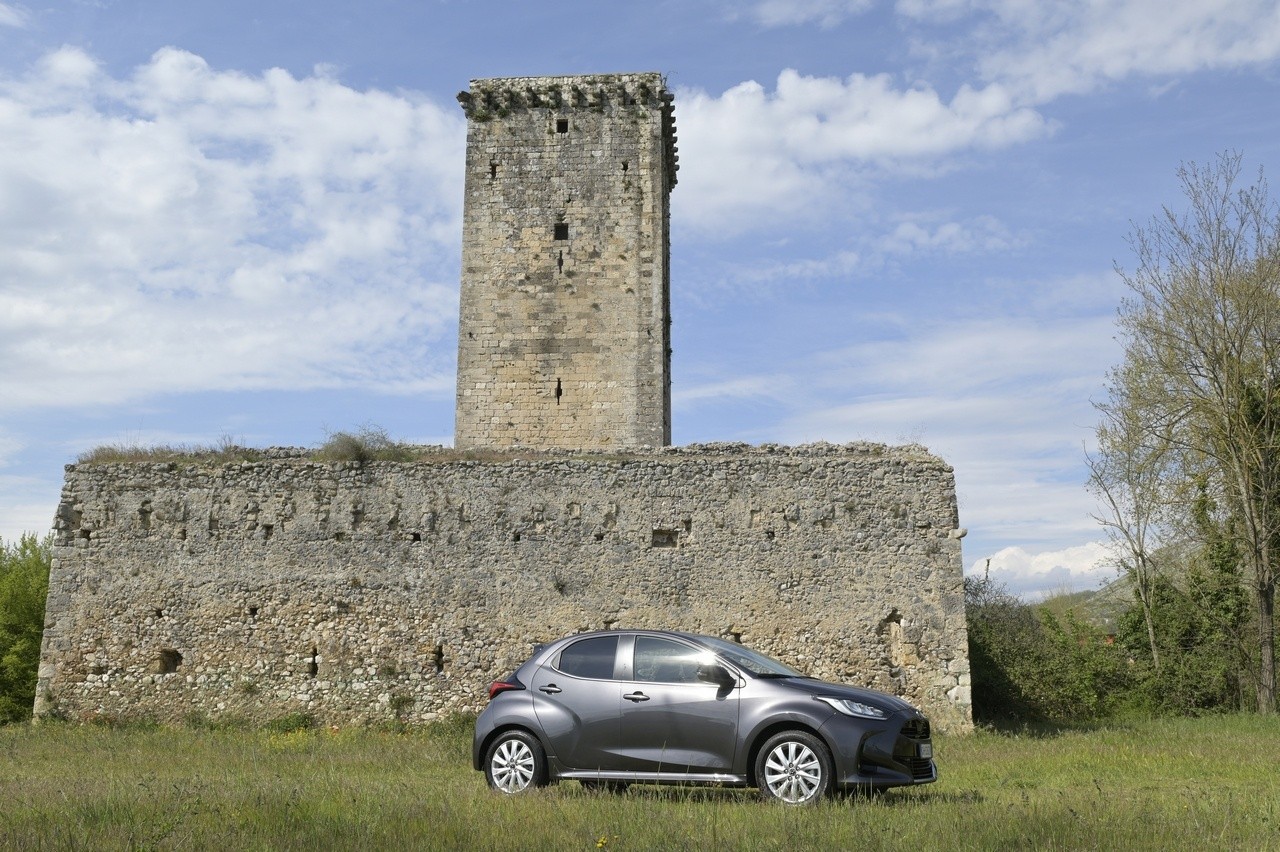 Mazda 2 Hybrid: la prova su strada