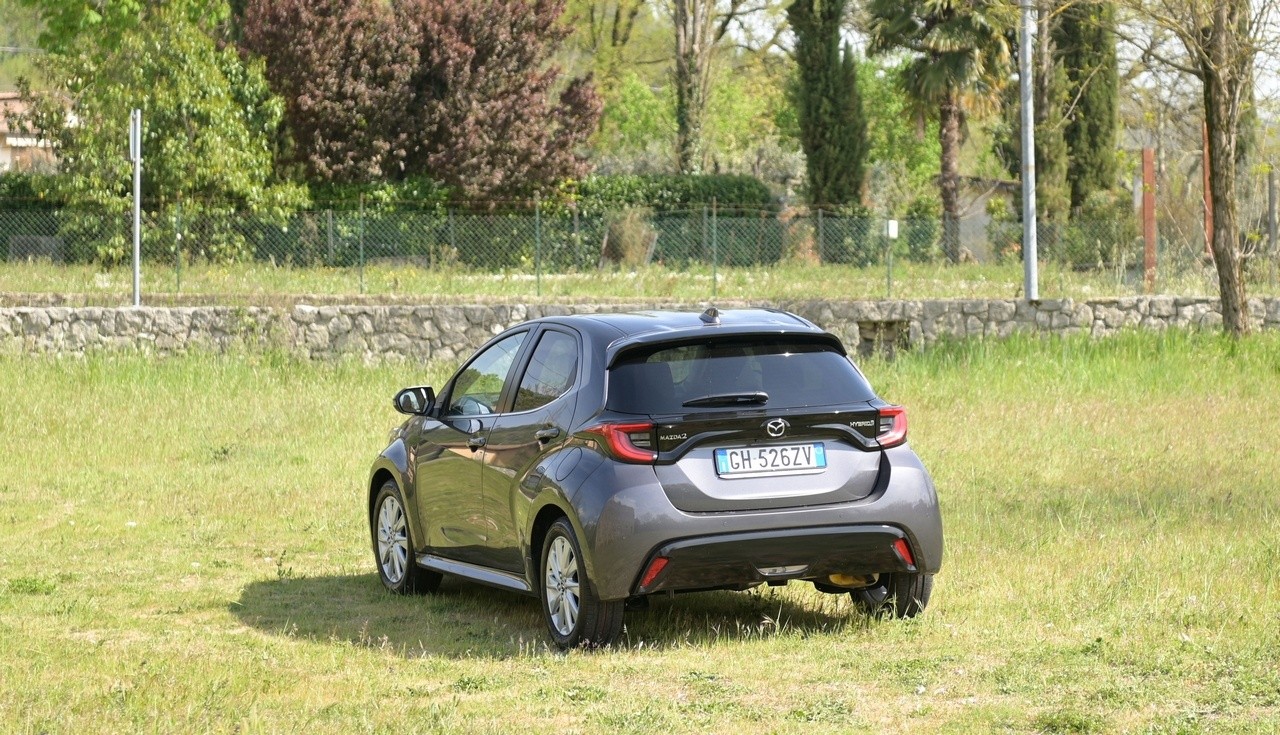 Mazda 2 Hybrid: la prova su strada