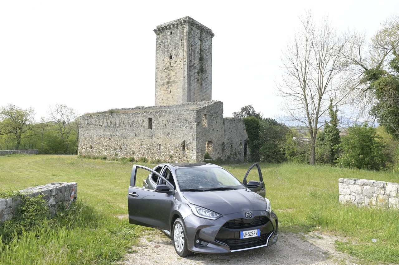 Mazda 2 Hybrid: la prova su strada