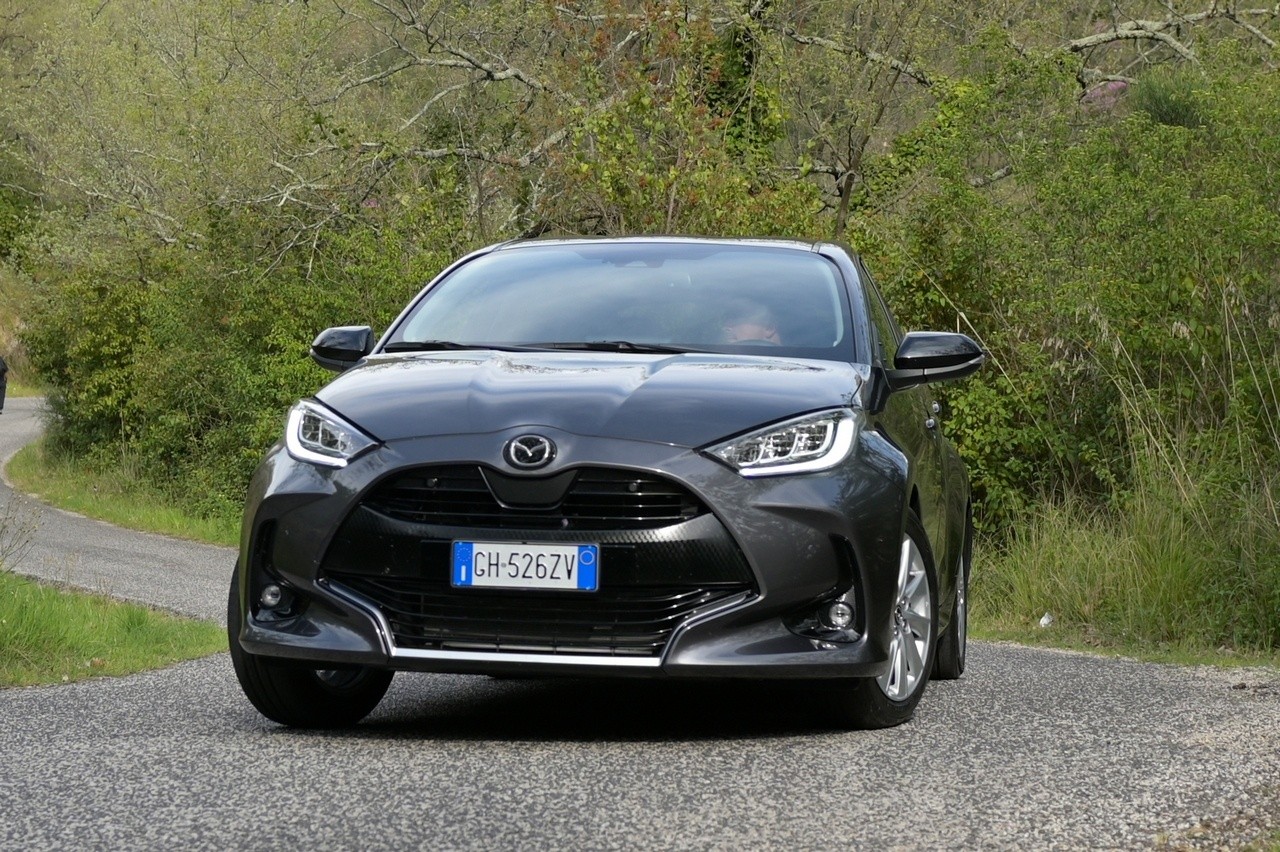 Mazda 2 Hybrid: la prova su strada