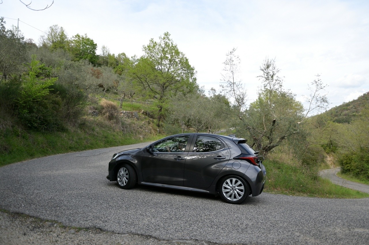 Mazda 2 Hybrid: la prova su strada