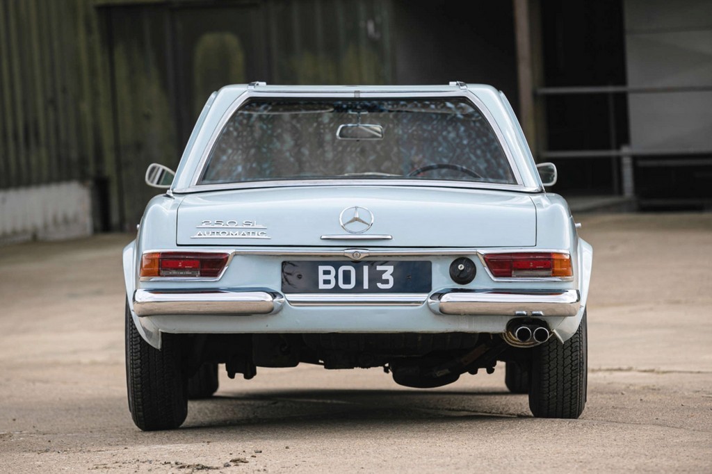 Mercedes-Benz 280 SL: l'esemplare di Stirling Moss