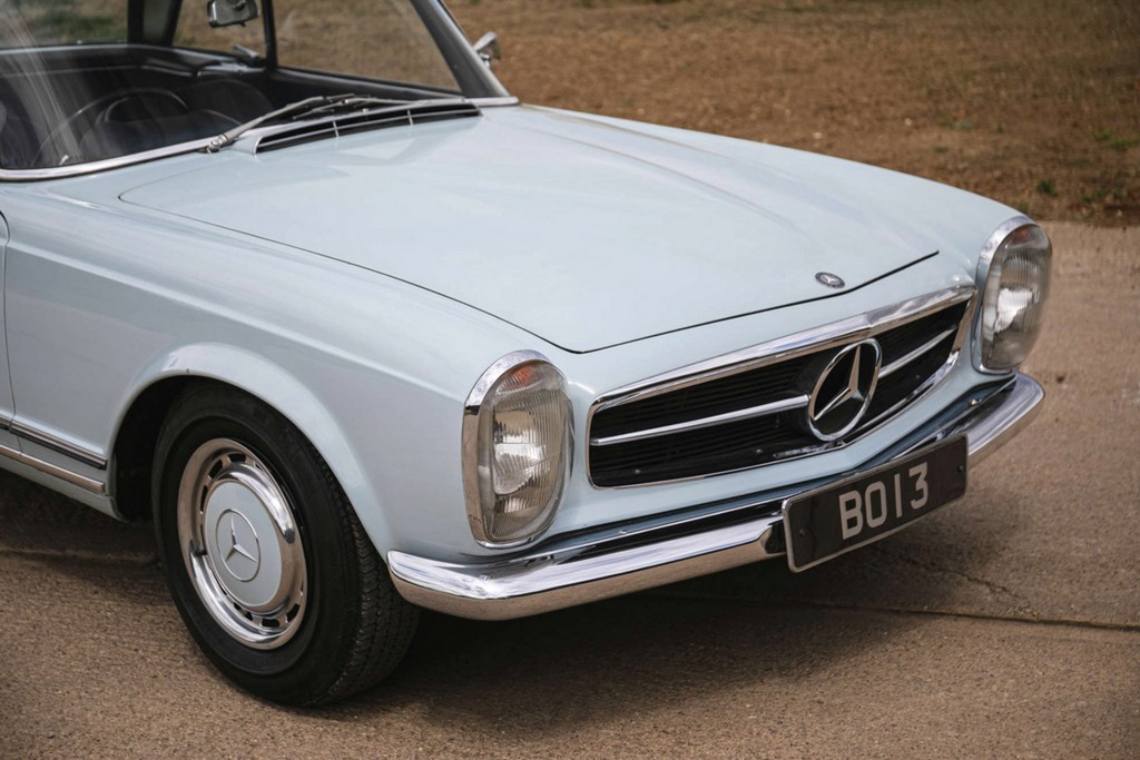 Mercedes-Benz 280 SL: l'esemplare di Stirling Moss