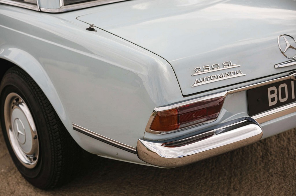 Mercedes-Benz 280 SL: l'esemplare di Stirling Moss