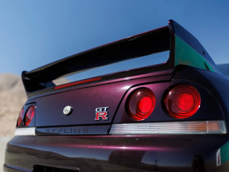 Nissan Skyline GT-R R33: le immagini