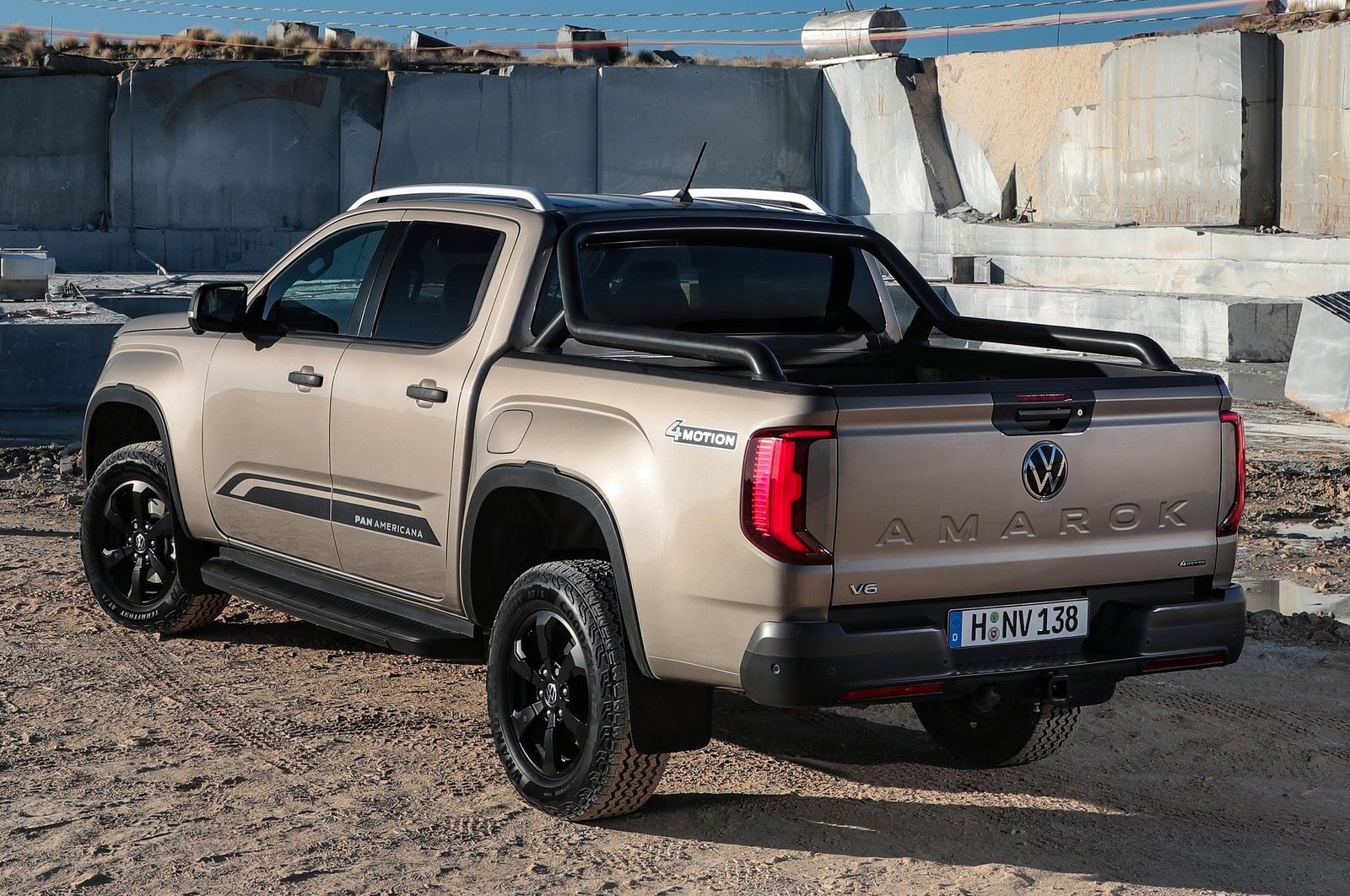 Volkswagen Amarok 2023: le foto