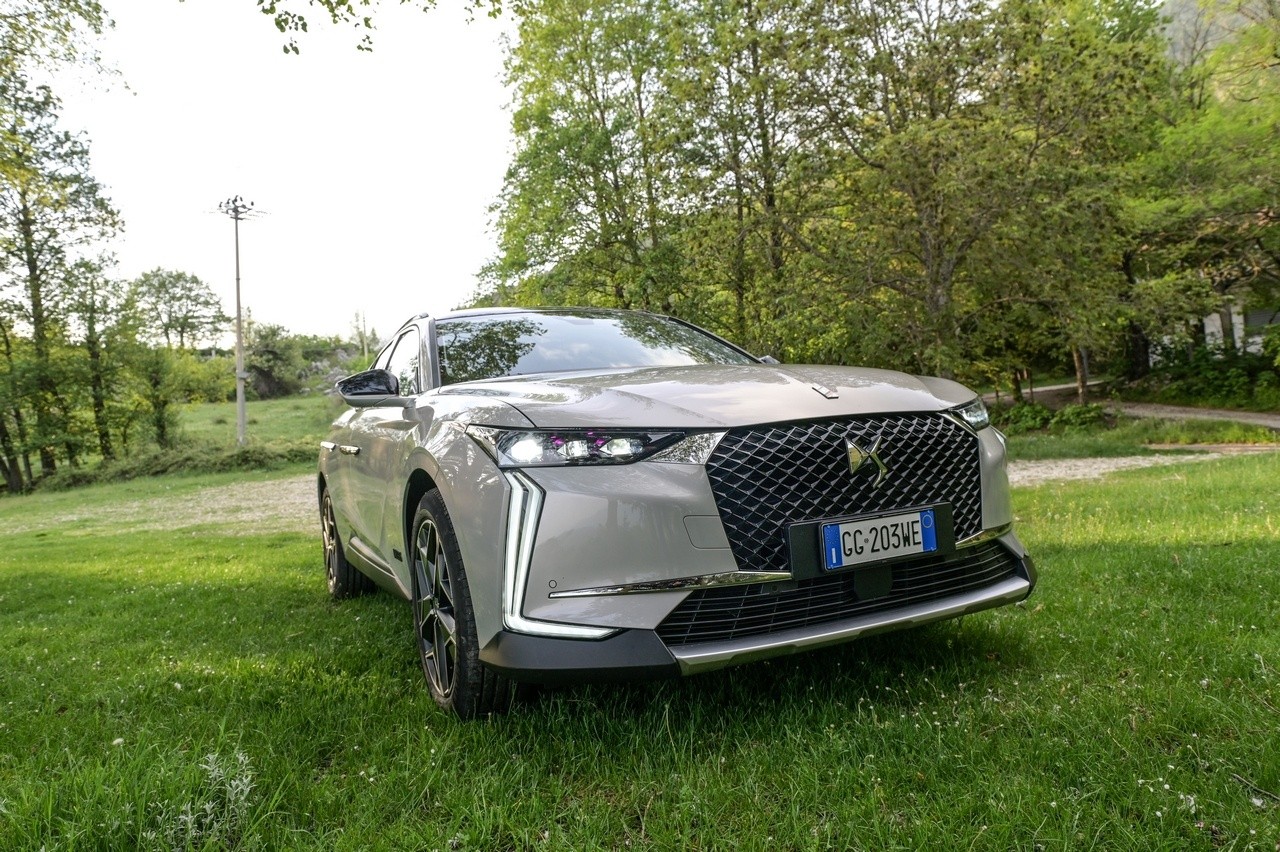 DS4 Cross E-Tense: la prova su strada