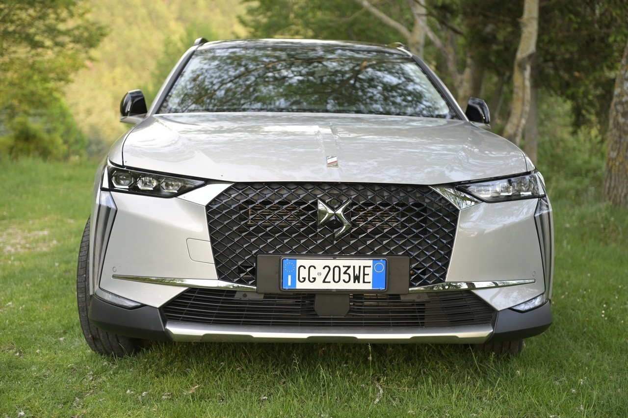 DS4 Cross E-Tense: la prova su strada