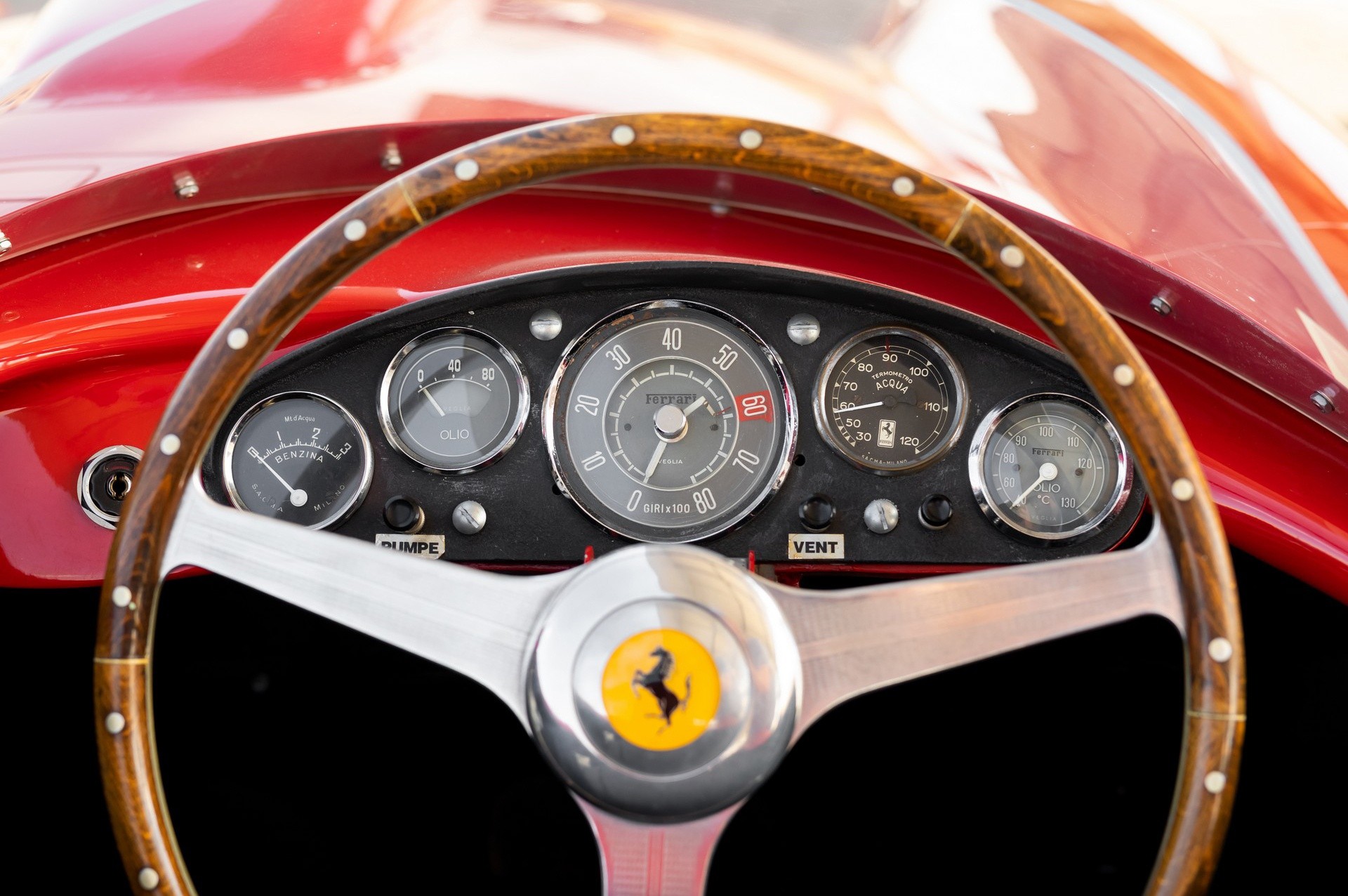 Ferrari 410 Sport Spider: le foto