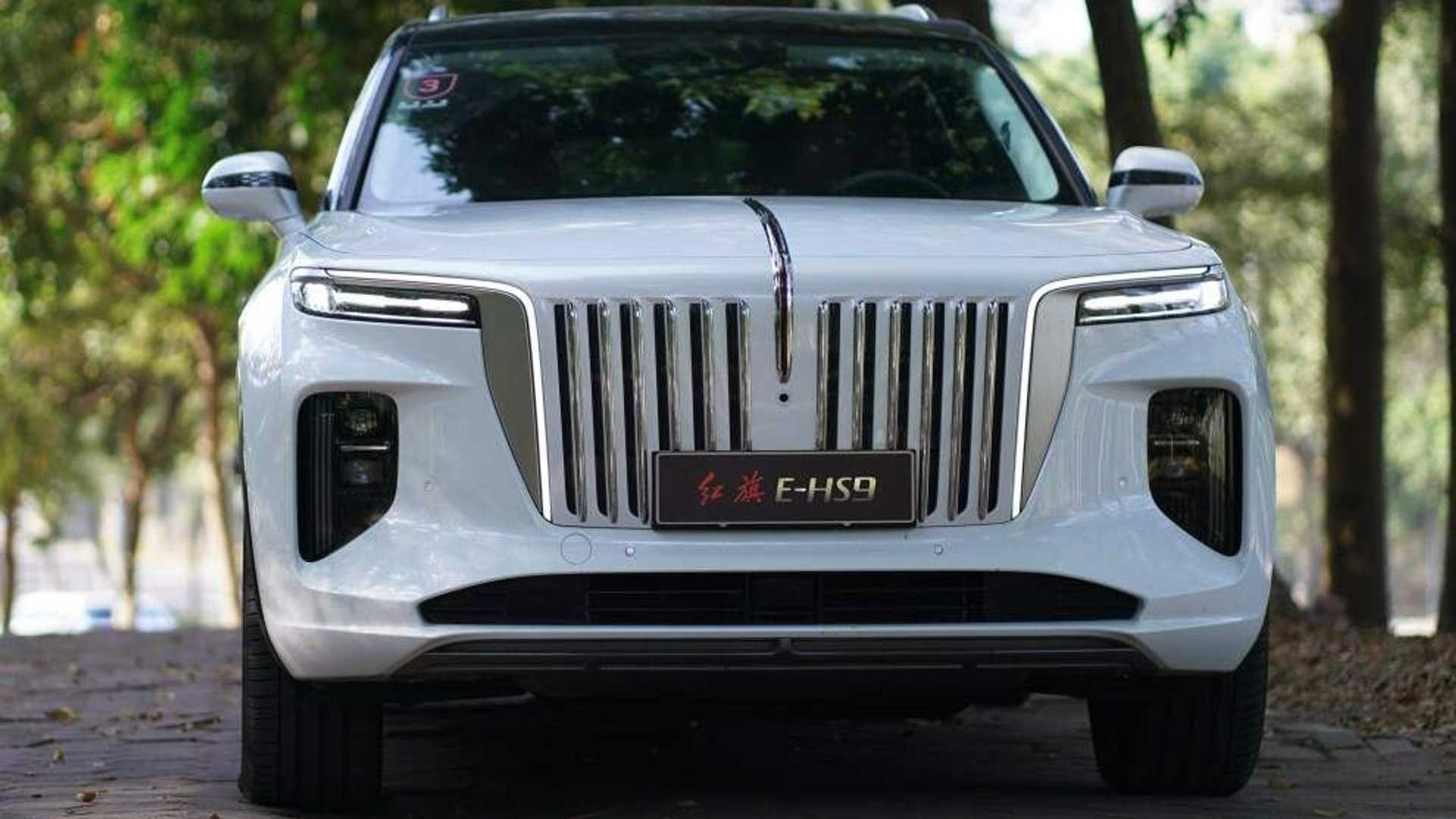 Hongqi E-HS9: le immagini ufficiali