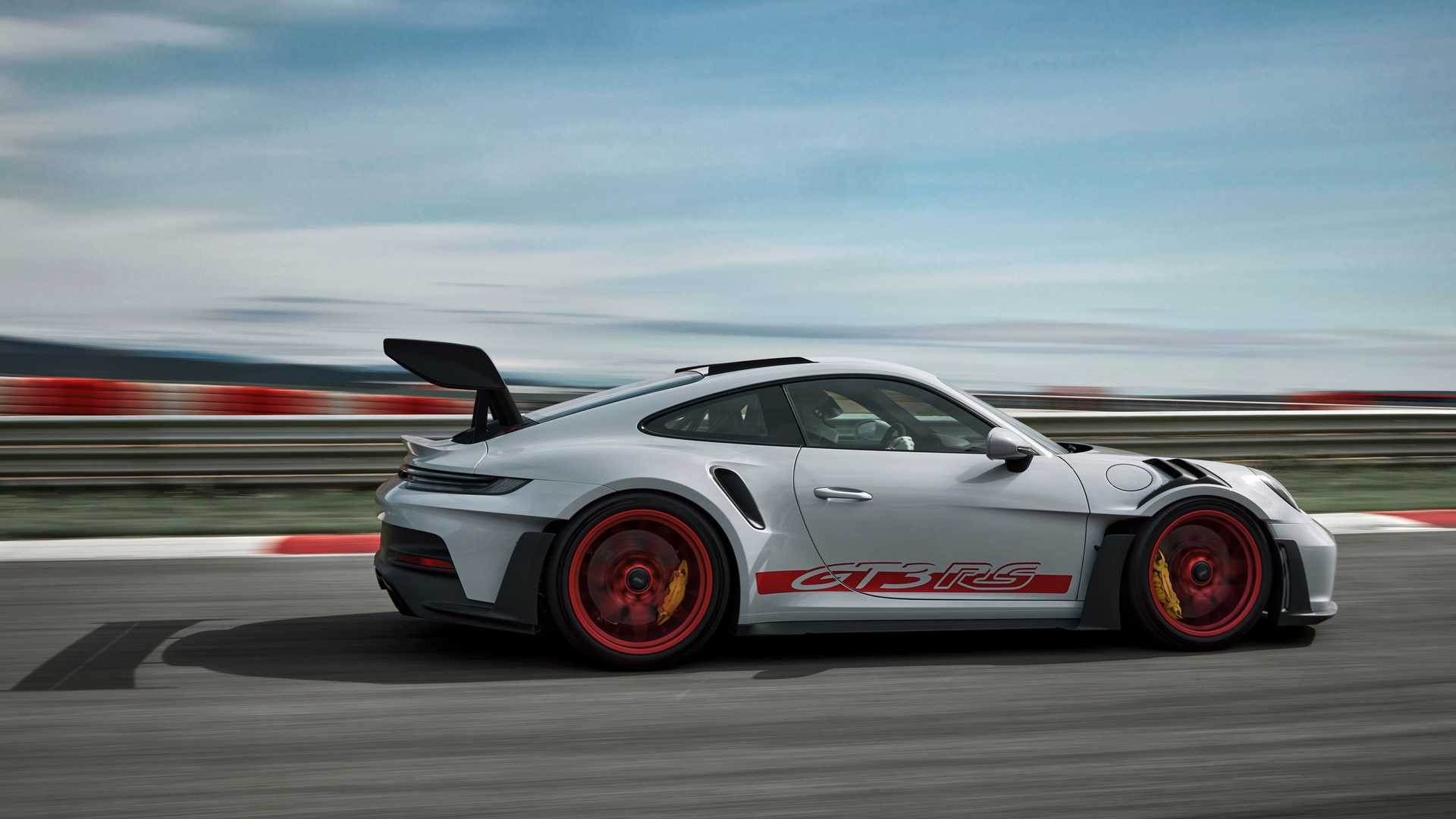 Porsche 911 GT3 RS: le immagini ufficiali