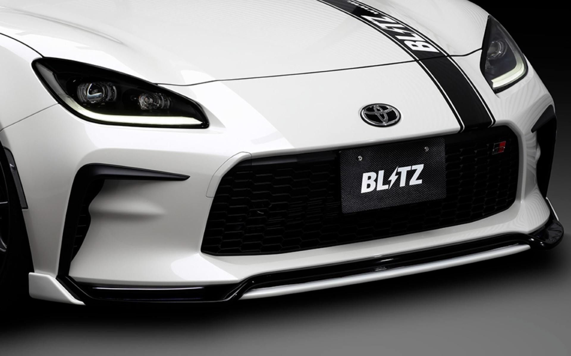 Toyota GR86 e Subaru BRZ by Blitz: le immagini ufficiali