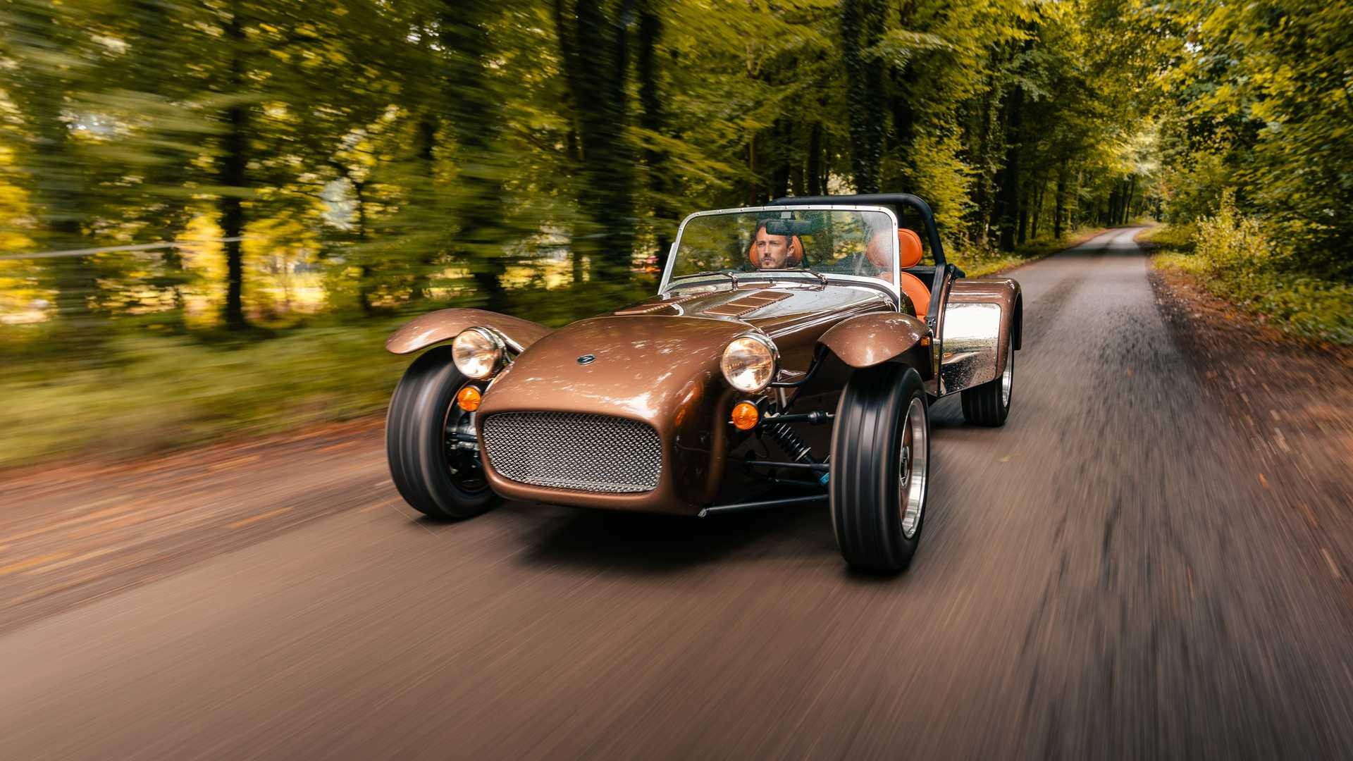 Caterham Super Seven: le foto delle versioni 600 e 2000