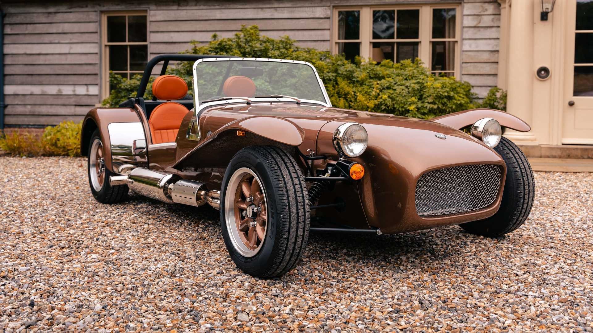 Caterham Super Seven: le foto delle versioni 600 e 2000