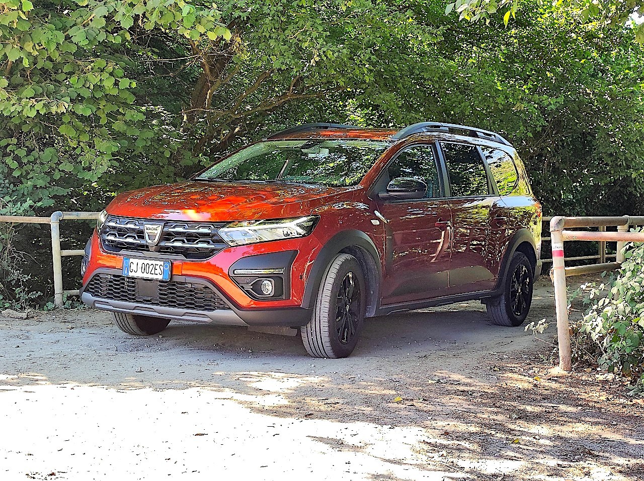 Dacia Jogger TCe 100 GPL ECO-G: prova su strada