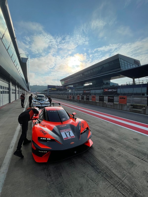 KTM X-BOW GT XR: la prova in pista