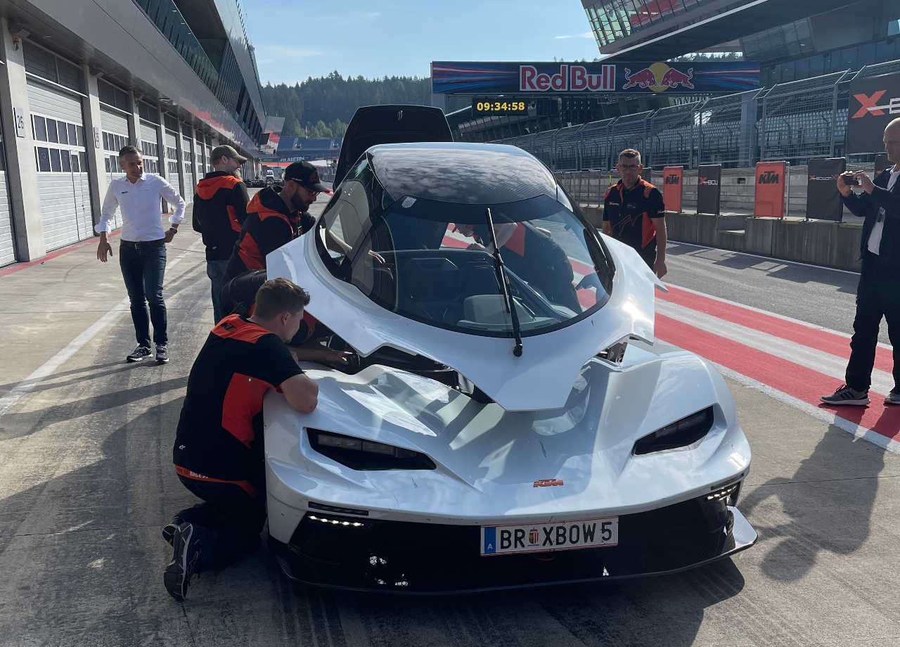 KTM X-BOW GT XR: la prova in pista