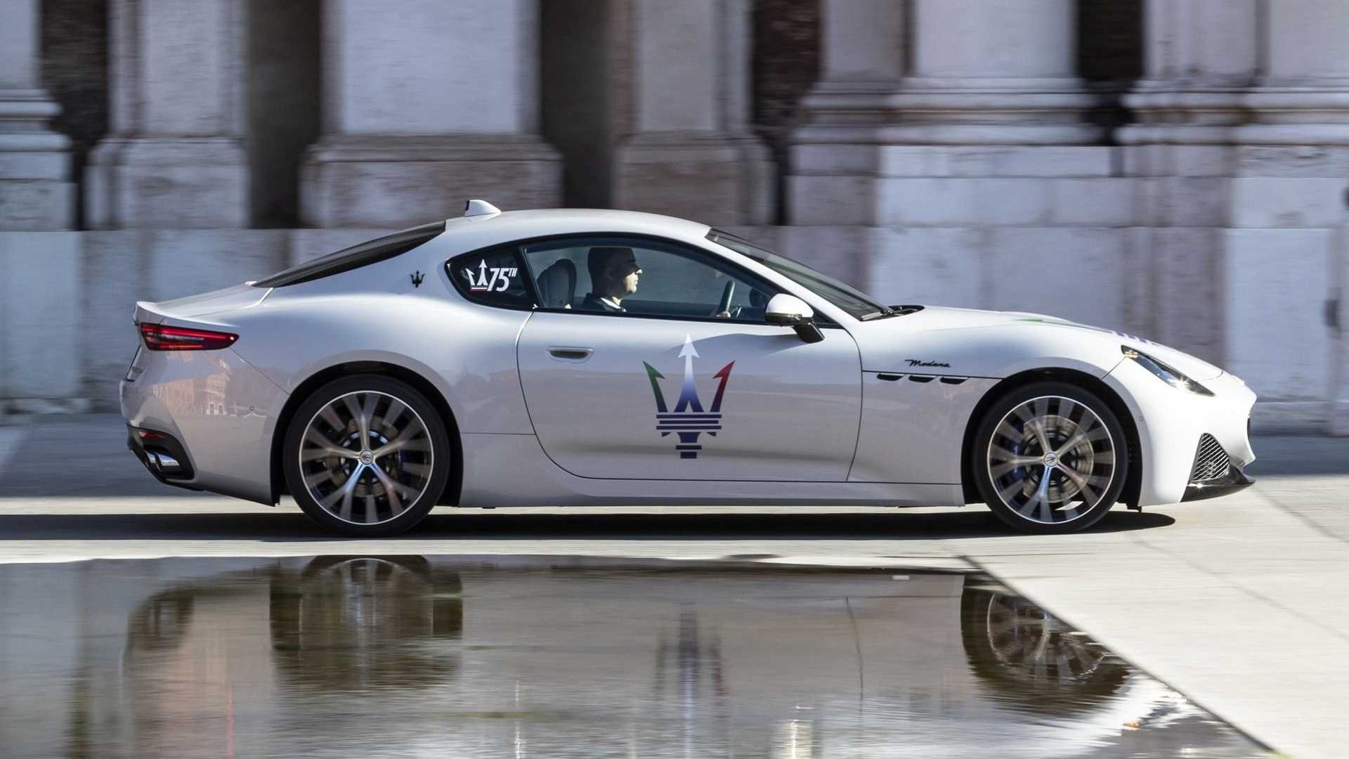 Nuova Maserati GranTurismo V6: le immagini ufficiali