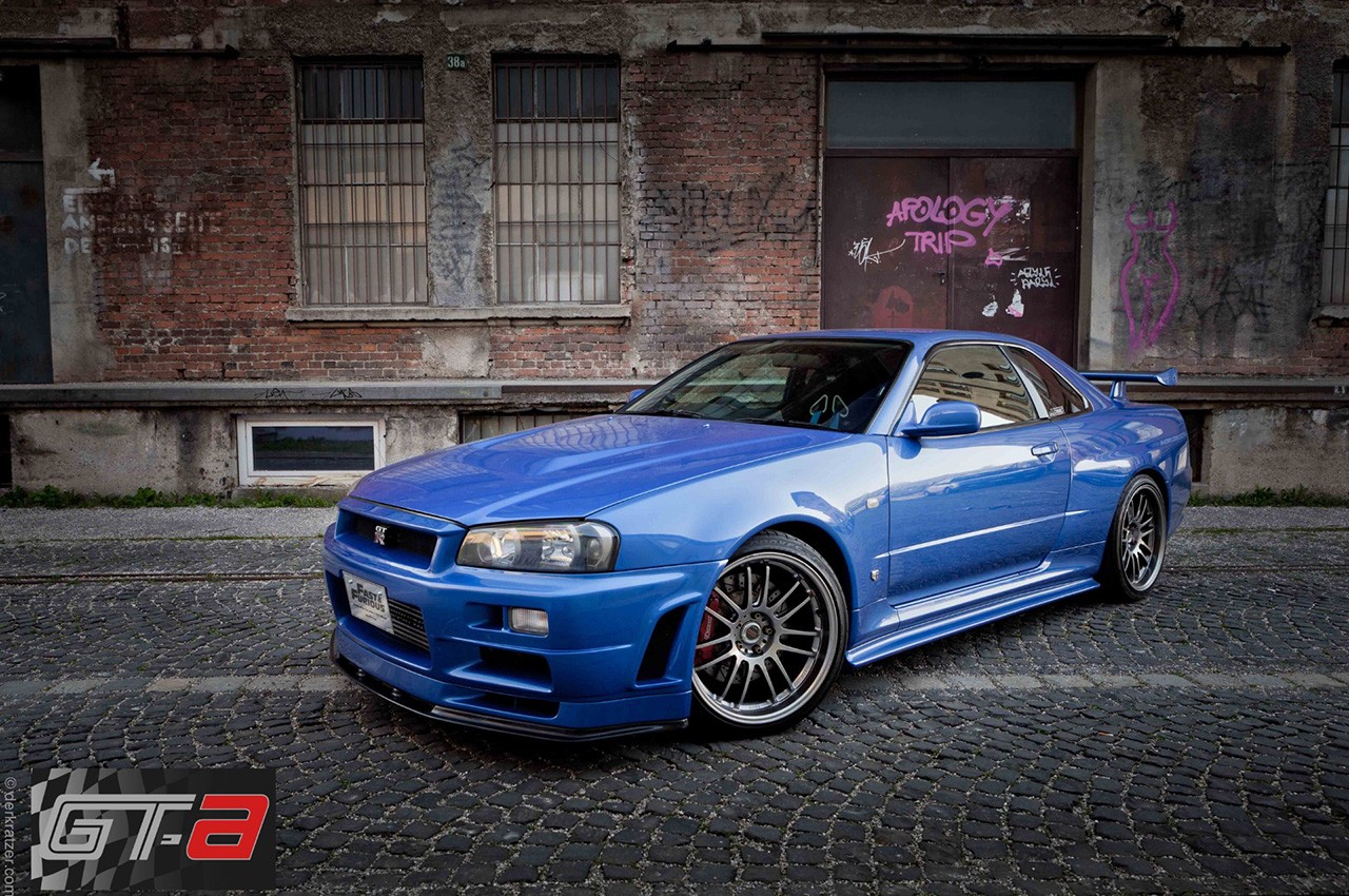 Nissan Skyline GT-R R34