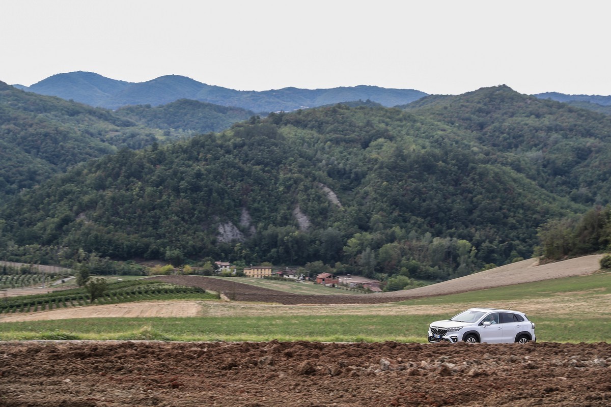 Suzuki S-Cross Hybrid 140V: primo contatto