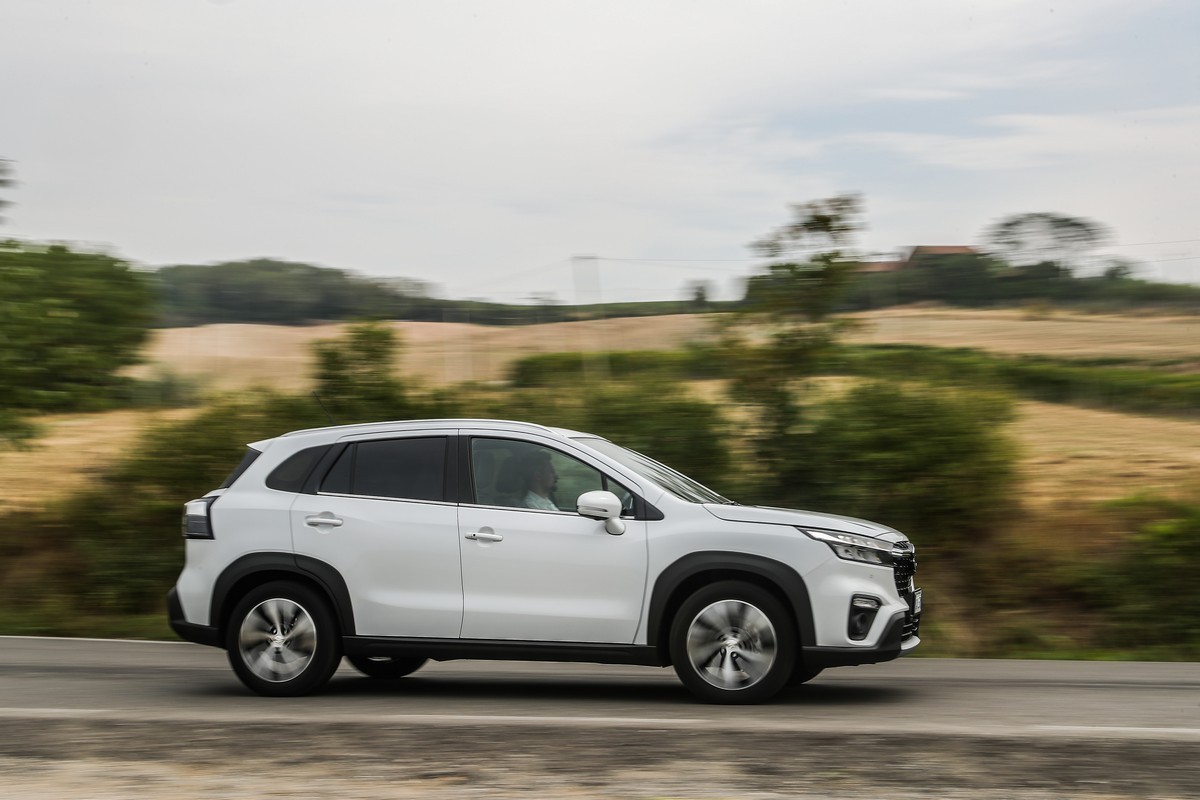 Suzuki S-Cross Hybrid 140V: primo contatto