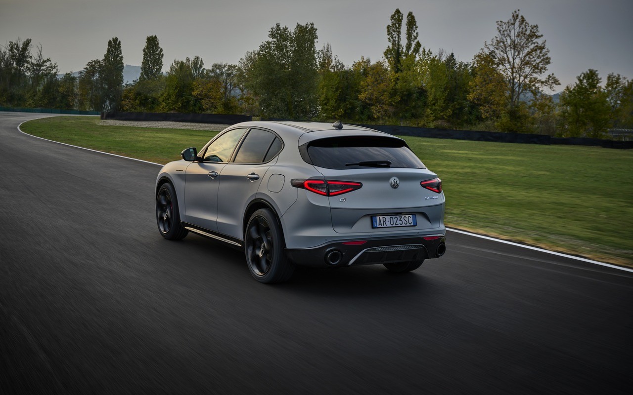 Alfa Romeo Giulia e Stelvio 2023: le immagini ufficiali