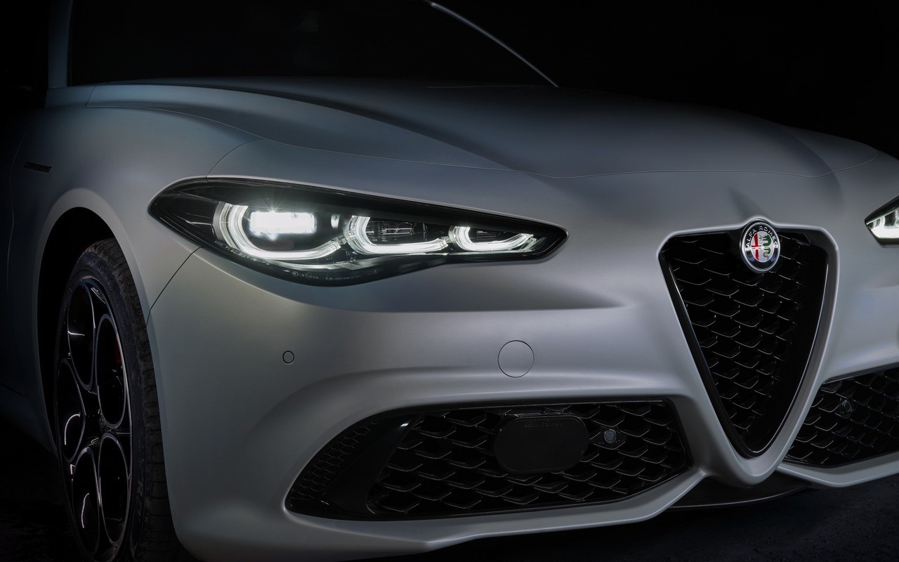 Alfa Romeo Giulia e Stelvio 2023: le immagini ufficiali