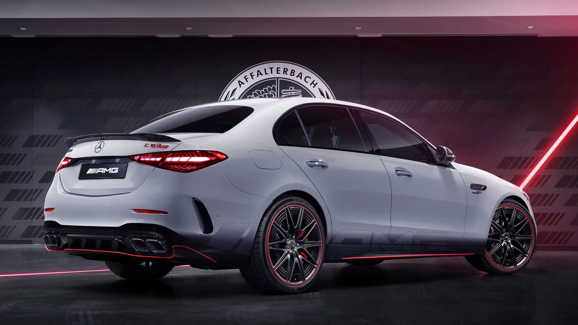 Mercedes C63 AMG S F1 Edition: le immagini ufficiali