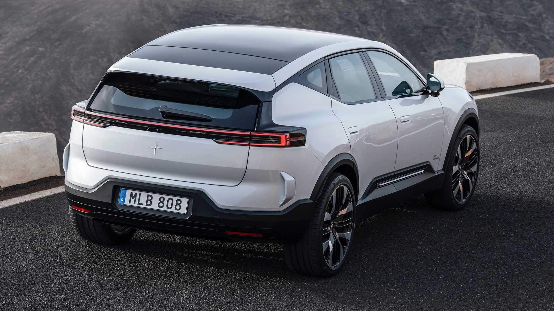 Polestar 3: le immagini ufficiali