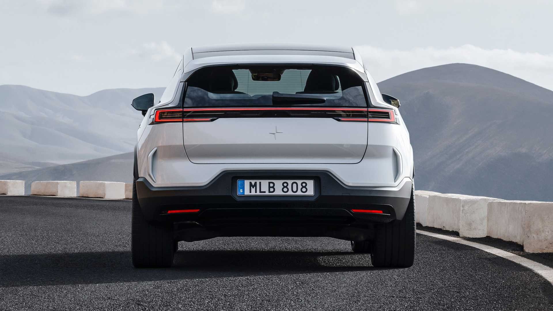 Polestar 3: le immagini ufficiali