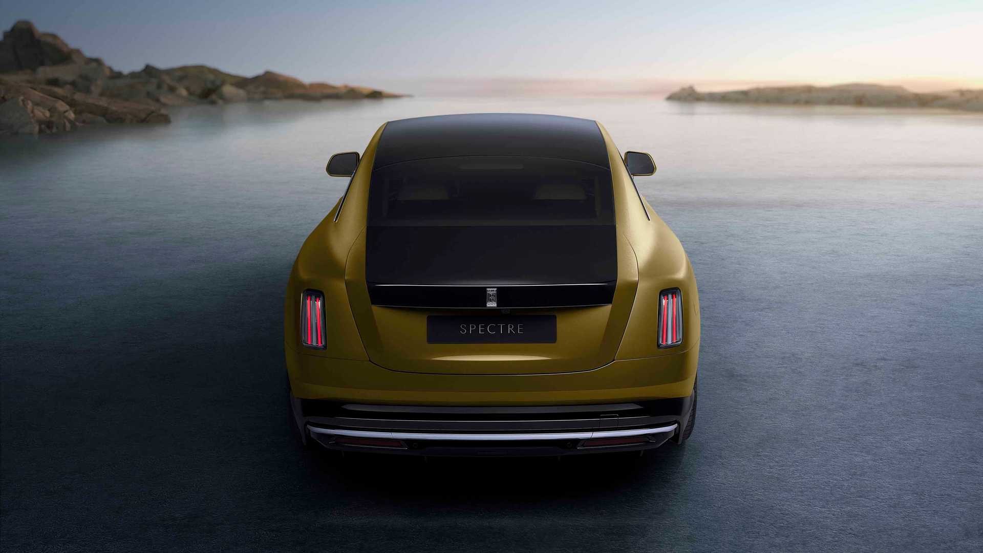 Rolls-Royce Spectre: le immagini ufficiali