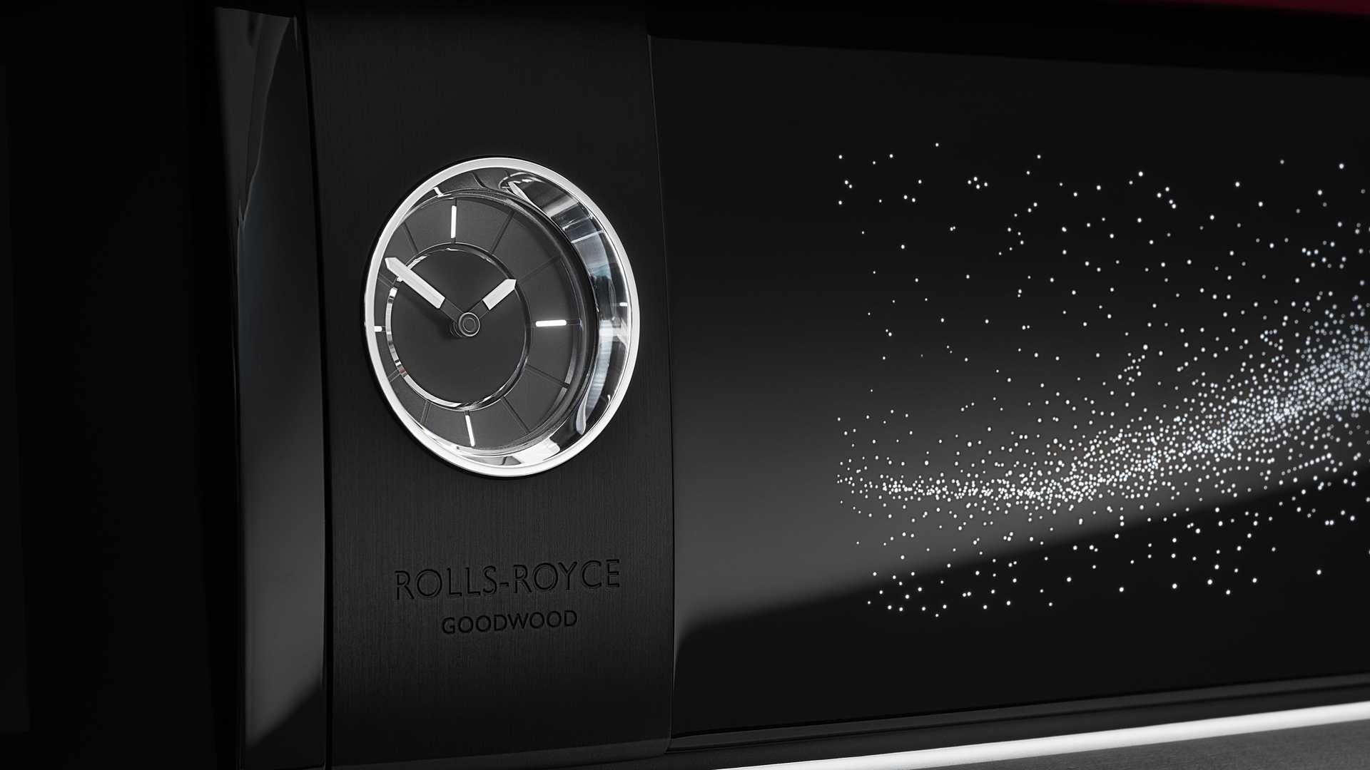 Rolls-Royce Spectre: le immagini ufficiali