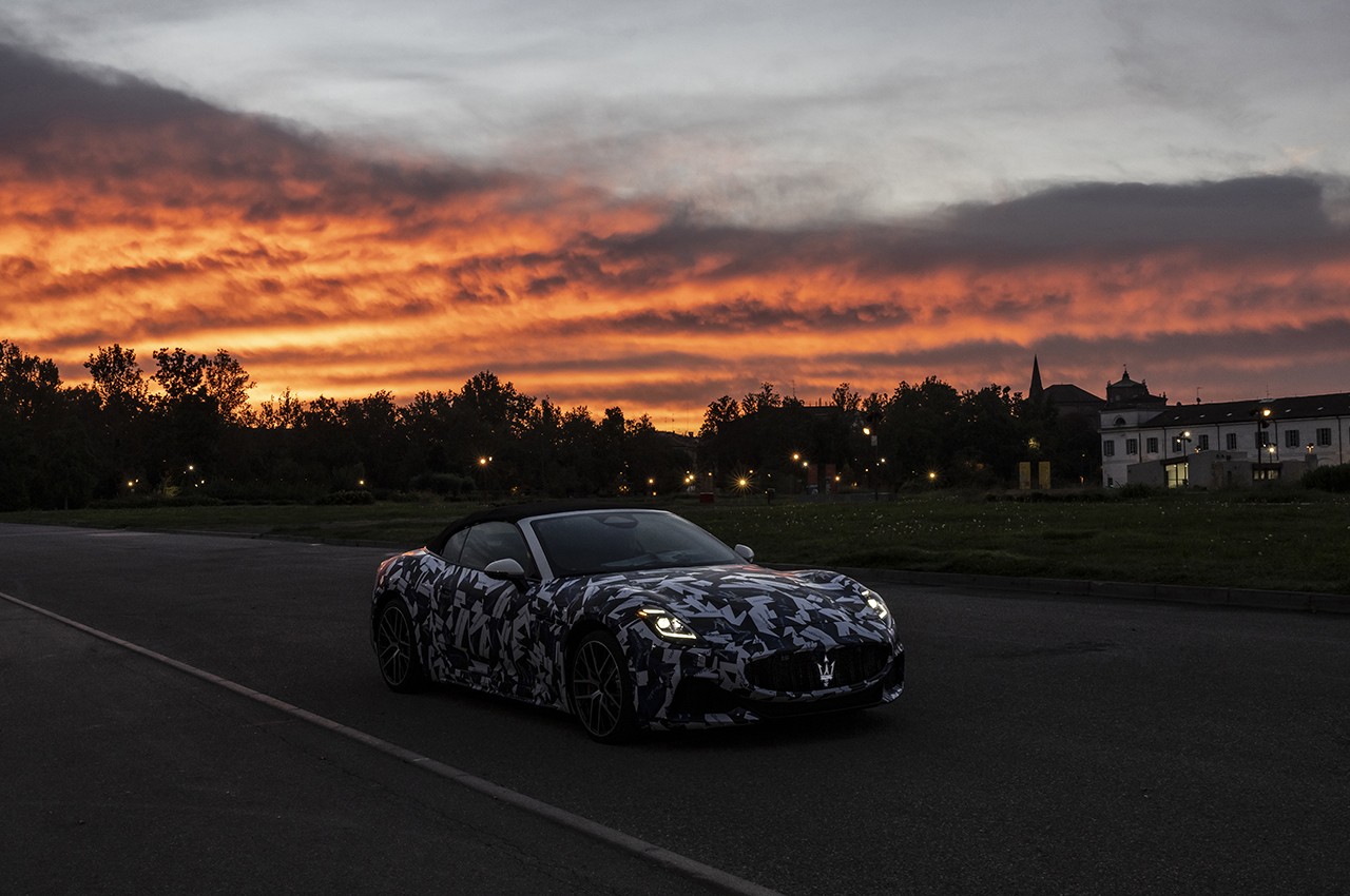 Maserati GranCabrio 2023: le foto dei muletti