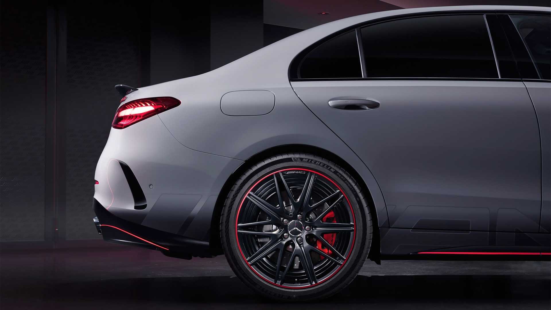 Mercedes C63 AMG S F1 Edition: le immagini ufficiali