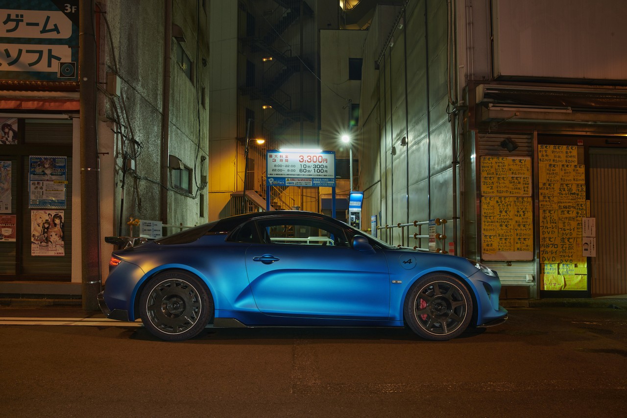 Alpine A110R: le immagini ufficiali