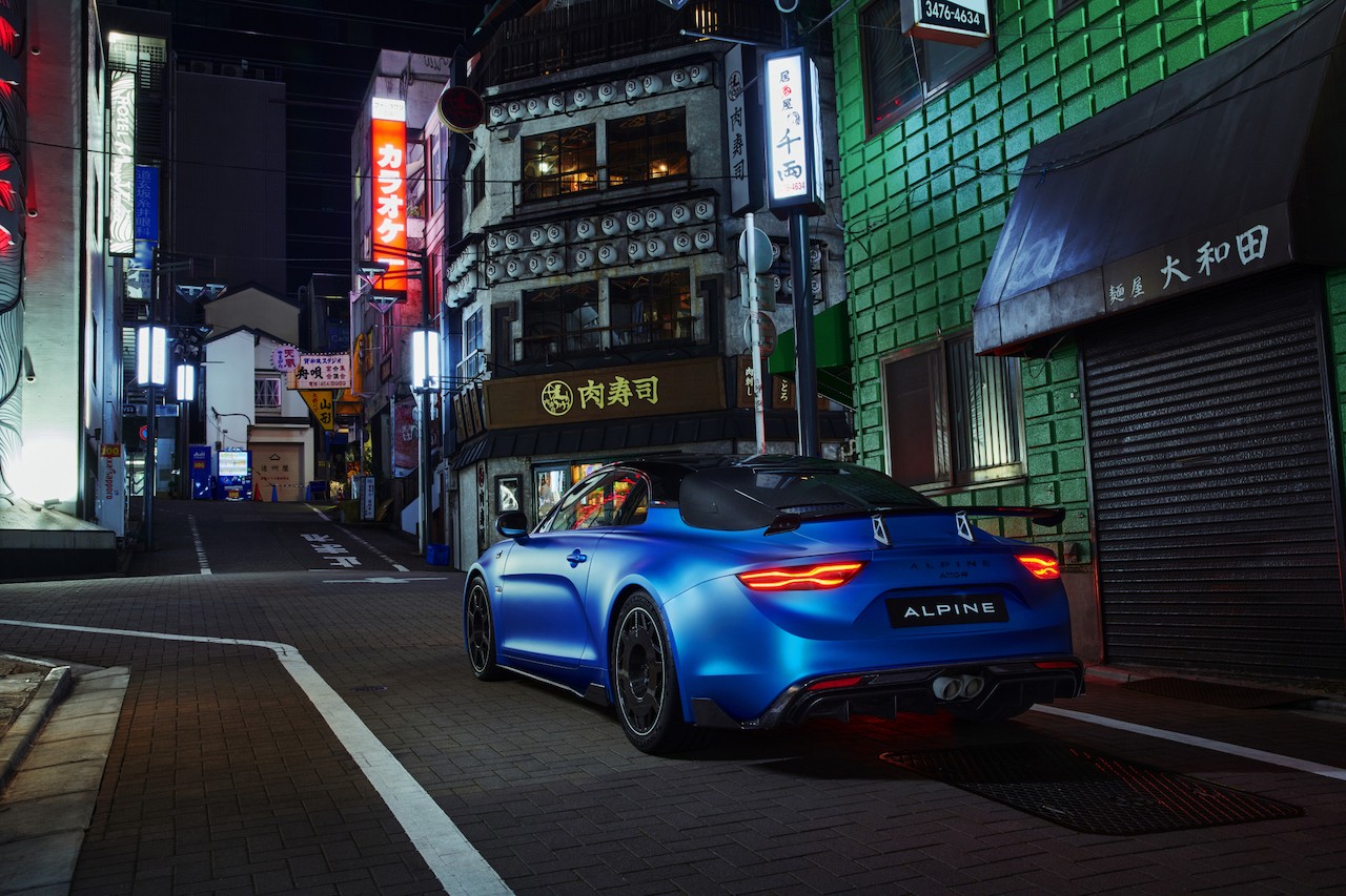 Alpine A110R: le immagini ufficiali