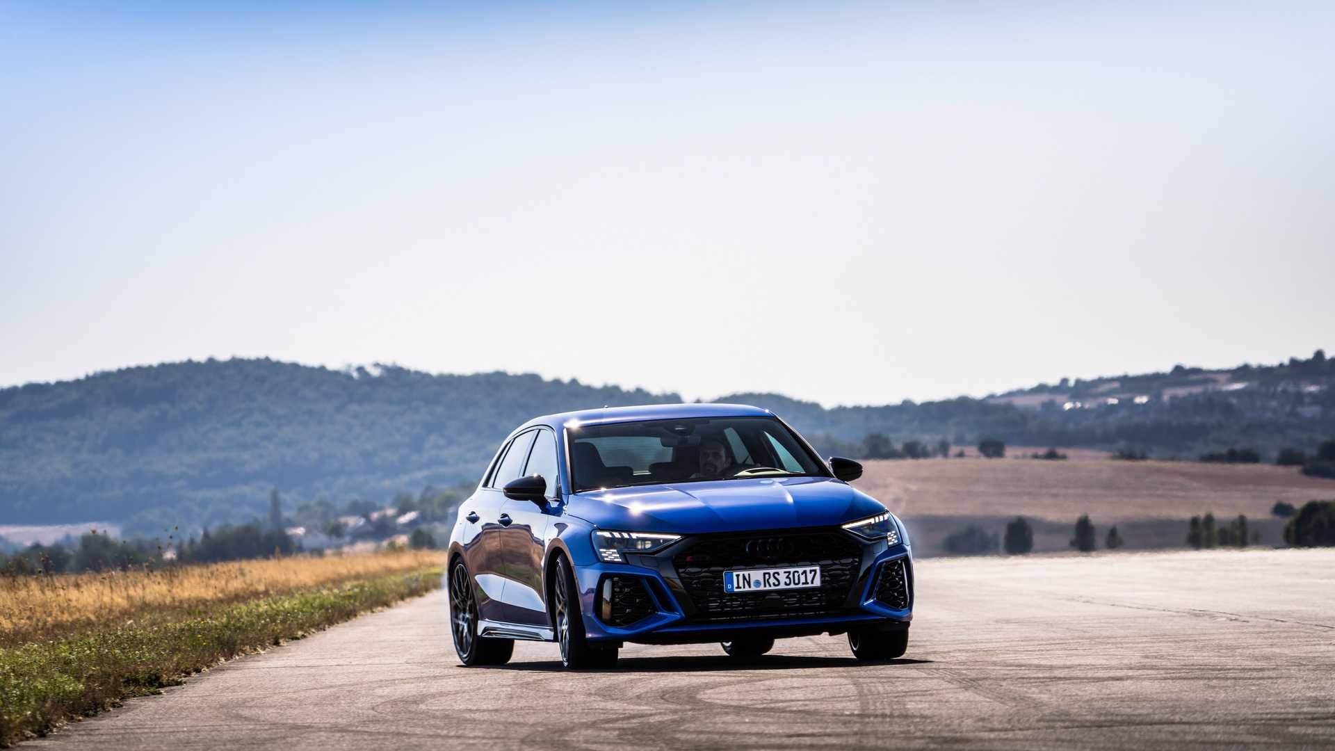 Audi RS 3 performance edition: le immagini ufficiali