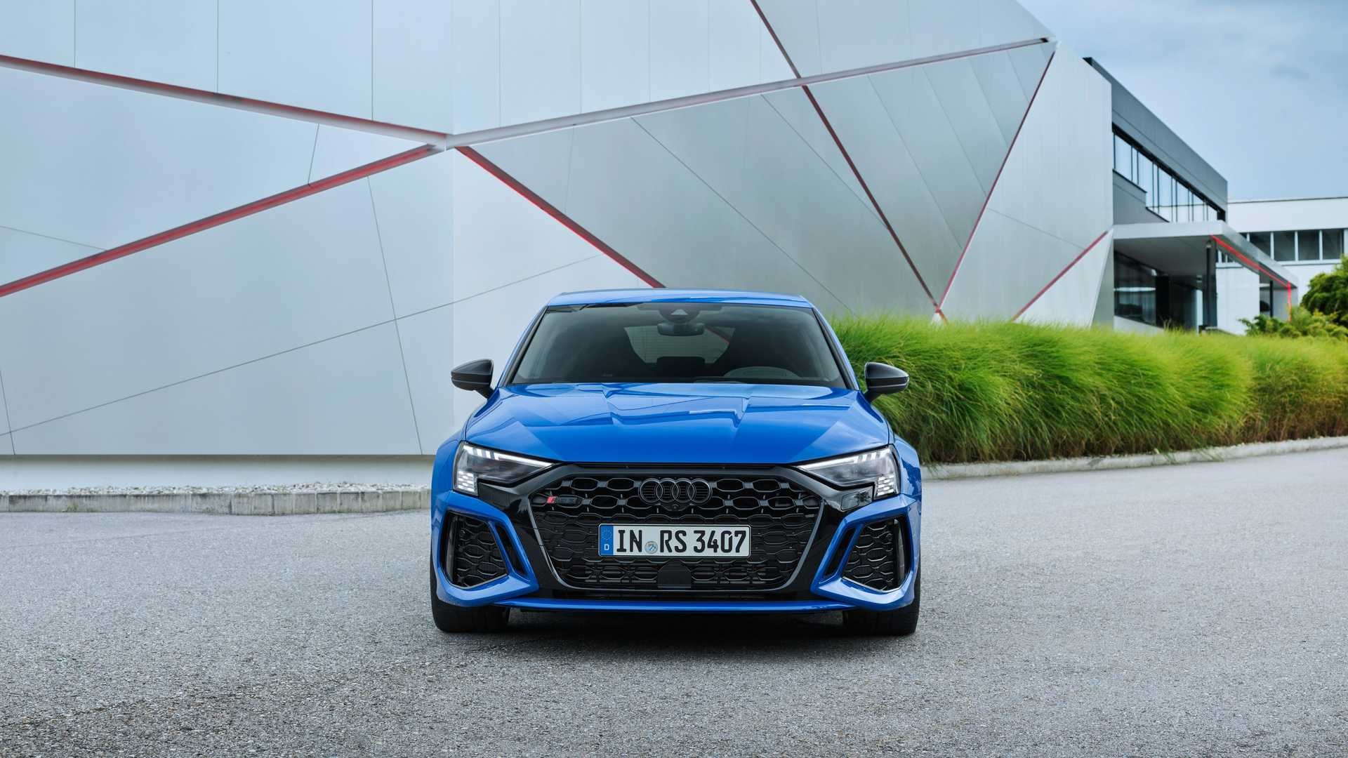 Audi RS 3 performance edition: le immagini ufficiali