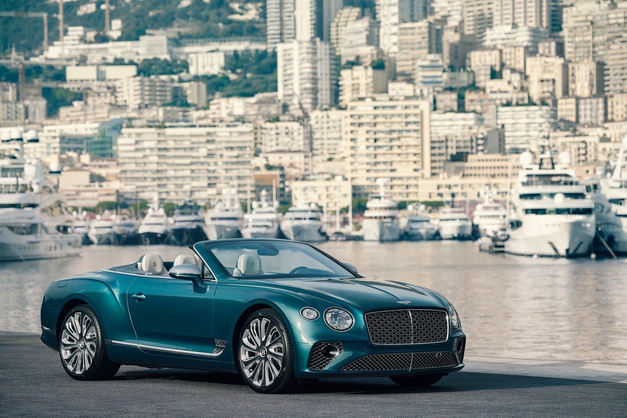 Bentley Continental GT Convertible Mulliner Riviera Collection