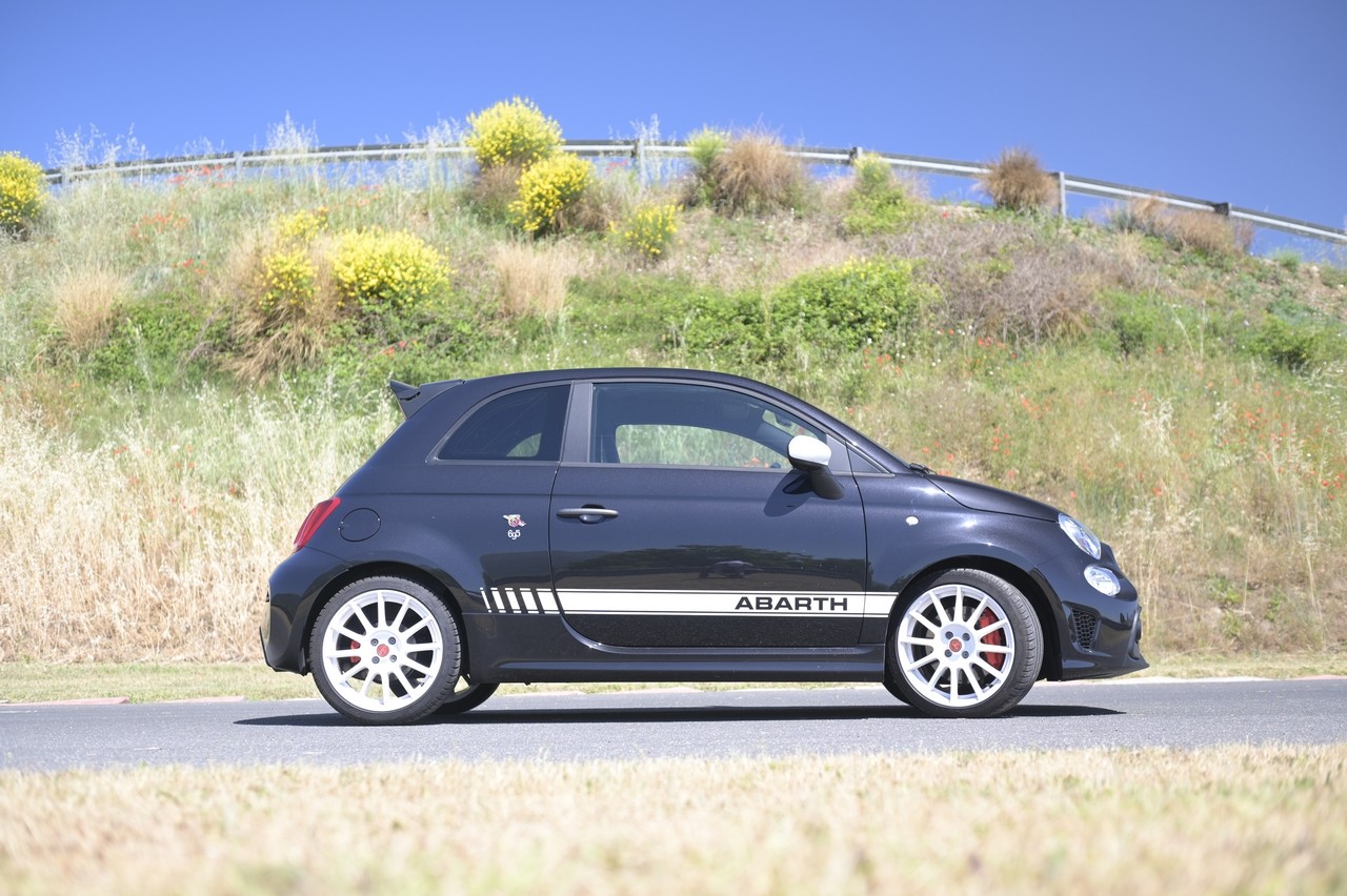 Abarth 695 Essesse: la prova su strada e in pista